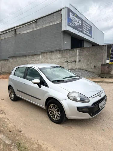 Fiat Punto Attractive 1.4 Fire Flex 8V 5P 2013