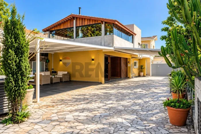 Casa à venda com piscina no bairro Altos do Morumbi Vinhedo/SP
