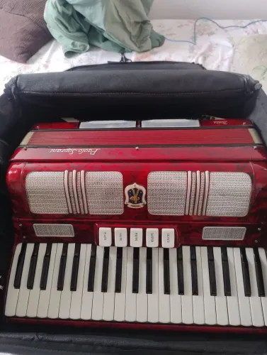 Acordeon (Paolo Soprani) para vender