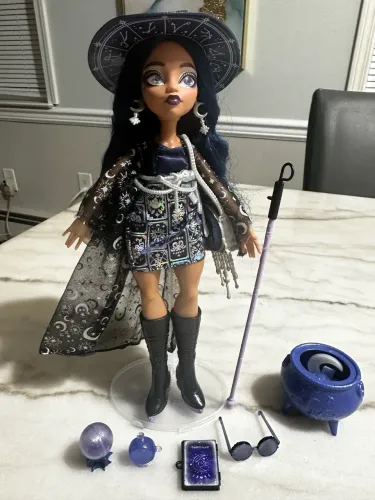 RESERVADA Boneca Moonspell Magic by Monster High Claire de Luna