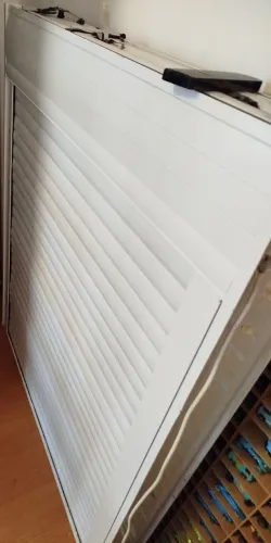 Vendo janela com persiana integrada