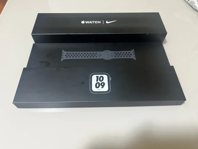 Apple Watch SE Nike 40mm Space Gray