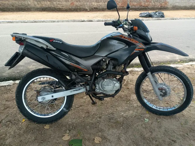 Moto ótima pronta para transferir 