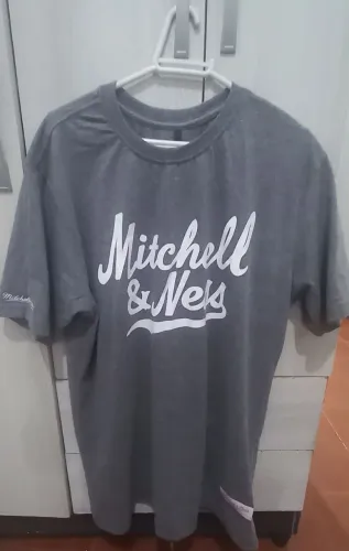 Camiseta mitchell and ness nova gg