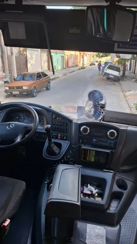 Vendo microônibus 20/20