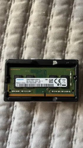 Memória ram 4Gb ddr4 2666 Sodimm Samsung perfeito estado para notebook.