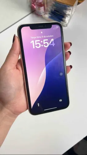 iPhone 11 zerado com caixa