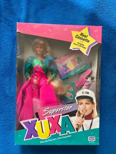 Boneca da xuxa lacrada