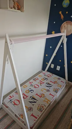Cama Montessoriana infantil