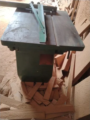 Vendo uma bancada de serra da envicta 
