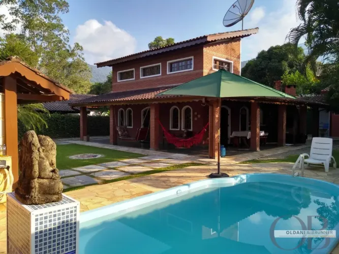 CASA ITAMAMBUCA EM UBATUBA