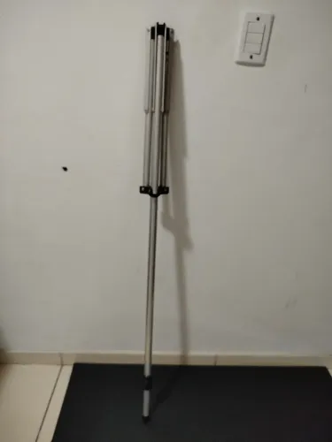 Vende-se um tripé