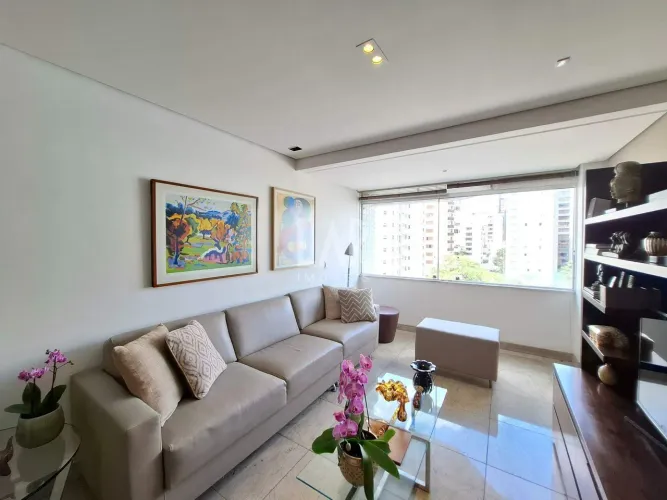 Apartamento de 100m² para locação com 3 quartos, 2 banheiros, 1 suíte e 2 vagas de garagem