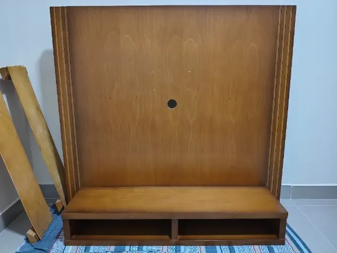 Painel de TV - madeira
