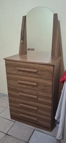 Cômoda Veneza com Espelho e 5 Gavetas