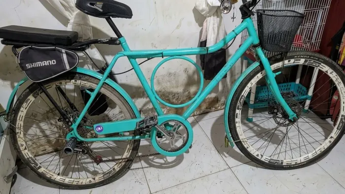 Vendo ou troco bicicleta Monark barra circular pra sair hoje!