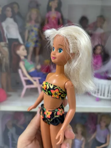 Barbie Skipper mattel tropical splash
