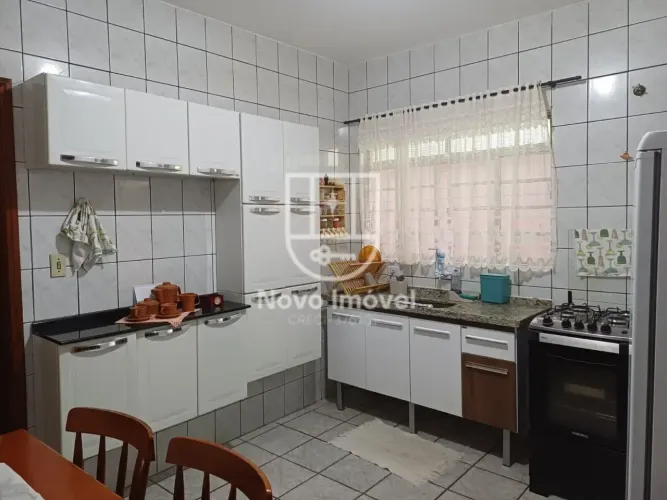 Casa mobiliada com 2 dormitórios em Vila Rica - Pindamonhangaba