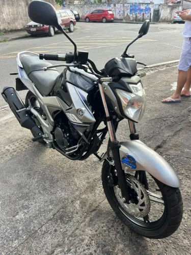 Fazer 250 2012