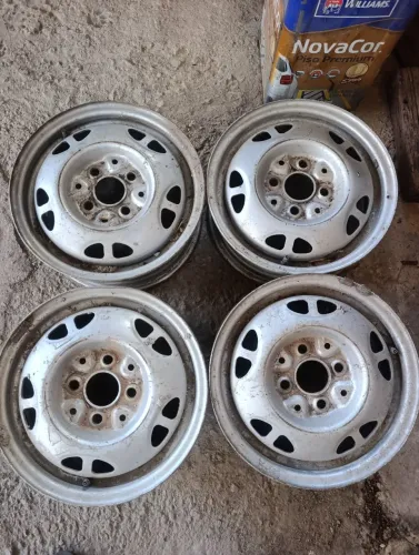 Roda GM aro 13 Kadett, Ipanema, corsa