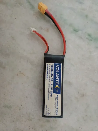 Bateria Lipo Volantex 1800 mah 11.1V 25C POUCOS CICLOS DE VOO!!!
