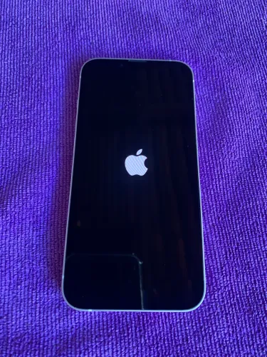 iPhone 13. 128GG. Bateria 100%De vida útil, Em estado de novo, sem marca de uso,