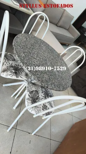 Mesa tubular redonda 