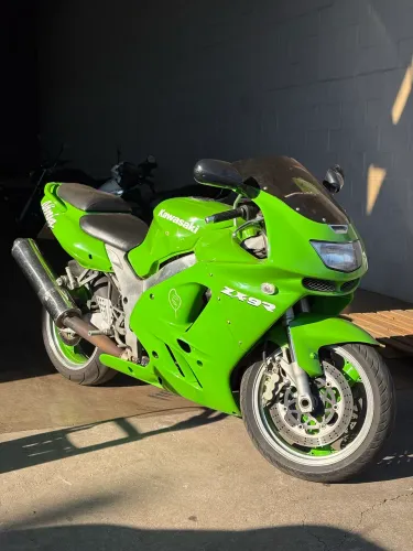 kawasaki ninja 900 cilindradas / aceito troca