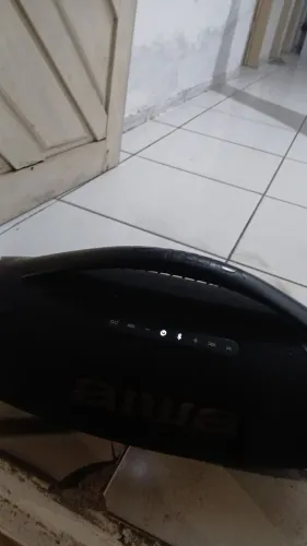 Vendo caixa de som bombox original semi nova 