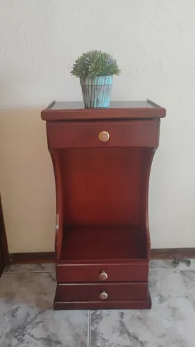 Mesinha de Canto ou Cabeceira