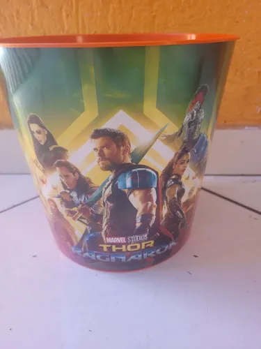 Colecionáveis Marvel Studios Thor Ragnarok Balde de Pipoca