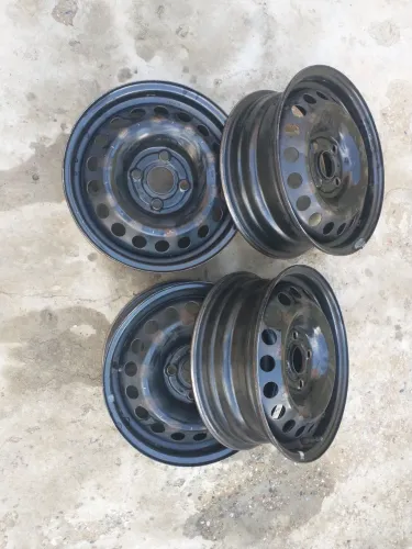 3 Rodas 14, em perfeito estado 120,00 cada