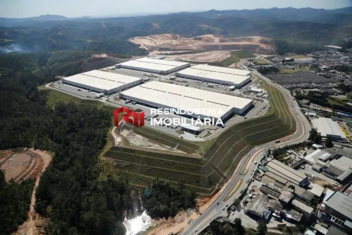 Condomínio Galpão Prologis Cajamar II de 12.630 m² Locação em Cajamar - SP.
