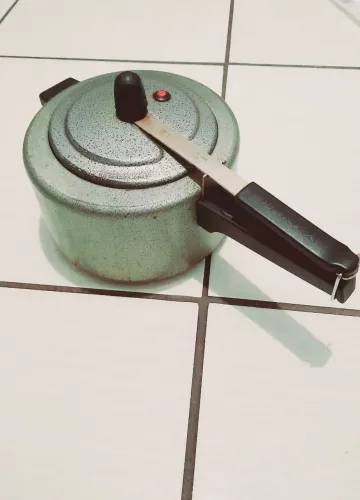 Panelas de pressão Antiaderente. 