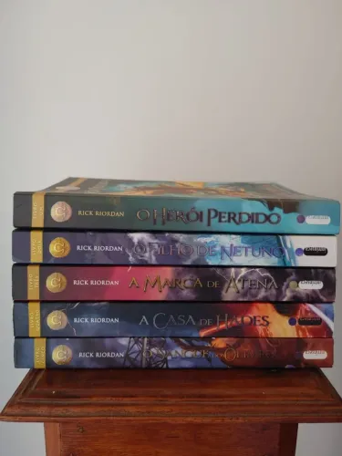 Coleção Rick Riordan "Os heróis do Olimpo