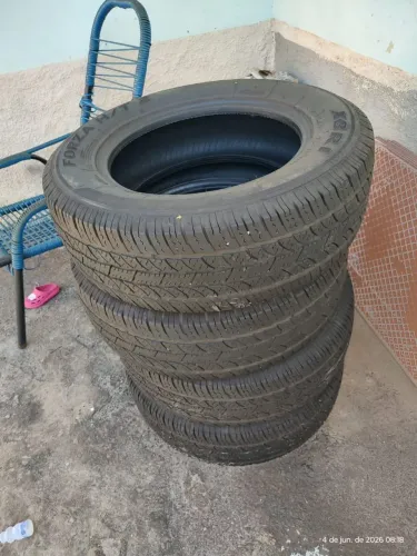 Vendo peneu tirei da minha Fiat toro 