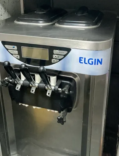 Máquina de Sorvete - Açaí e Baunilha Elgin Seminova