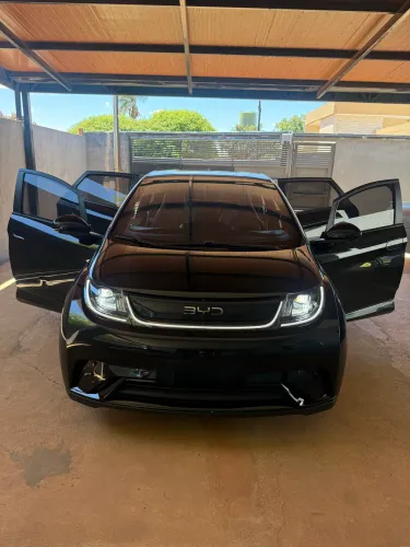 BYD Dolphin EV (Elétrico) 2025