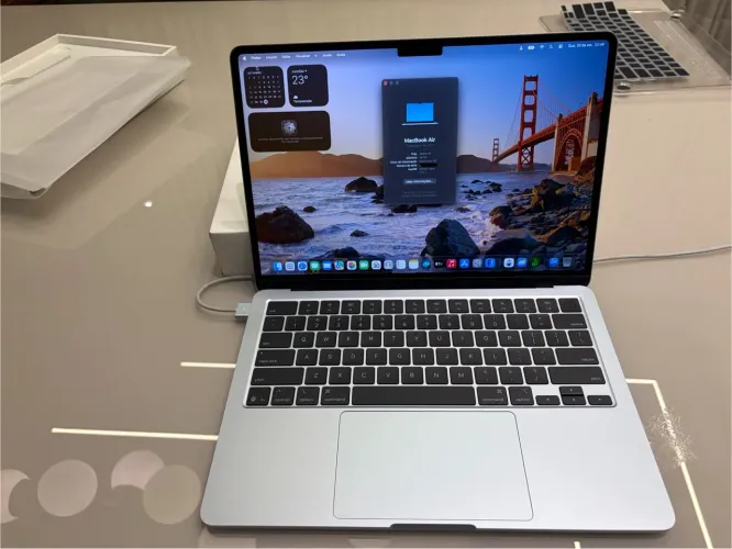 MacBook Air M4 16GB e 256gb -garantia Apple e apenas 14 ciclos - Impecável!