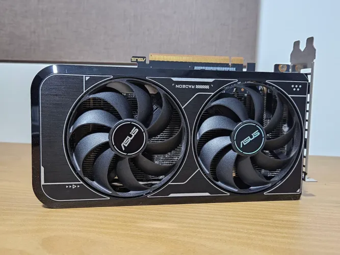 Placa de Video RX 6600 8gb Asus