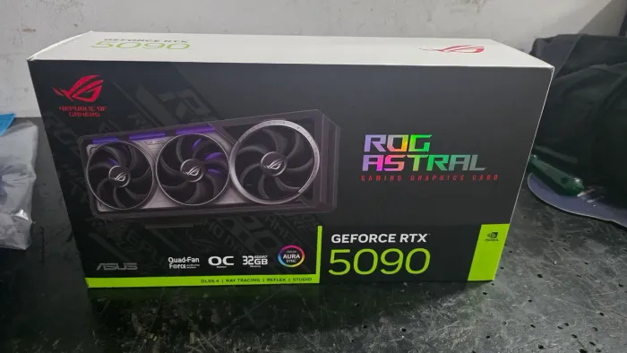 RTX 5090 ASUS ROG ASTRAL 