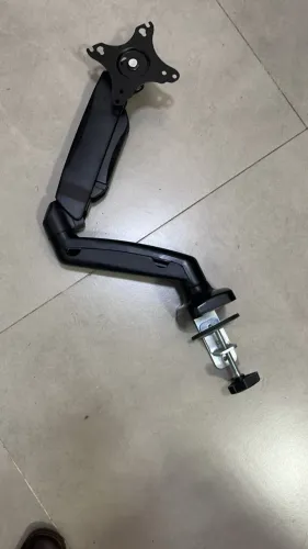 BRAÇO ARTICULADO PARA COMPUTADOR