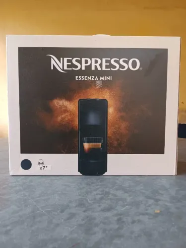 Cafeteira Nespresso Essenza Mini C30