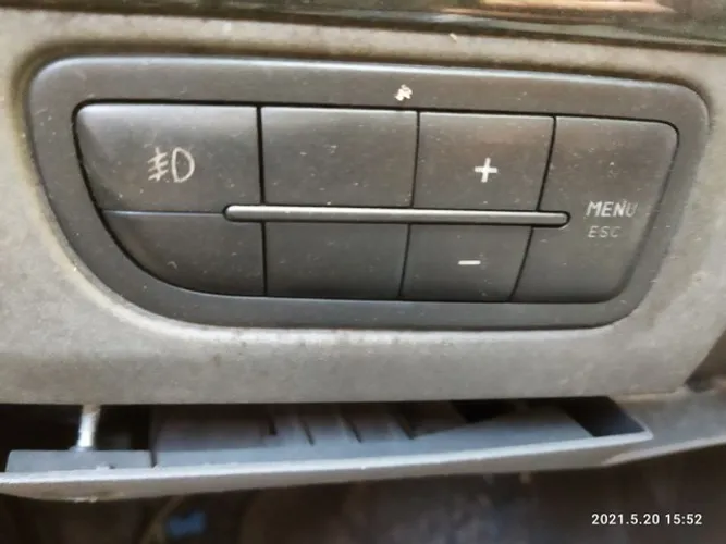 Botão de milha e computador de bordo Fiat Punto