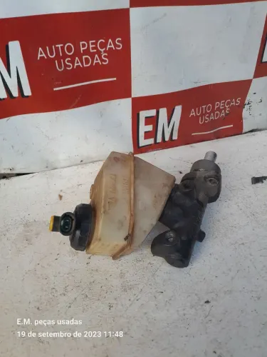 Servo freio Clio sem abs