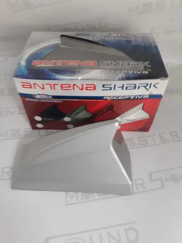 Antena de teto tubarão. Na cor prata. Nova. Instalada. 