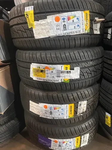 Pneus 225/35/20 novos xbri