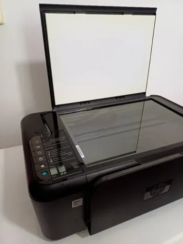 Impressora Deskjet F4480 multifuncional, necessário manutenção