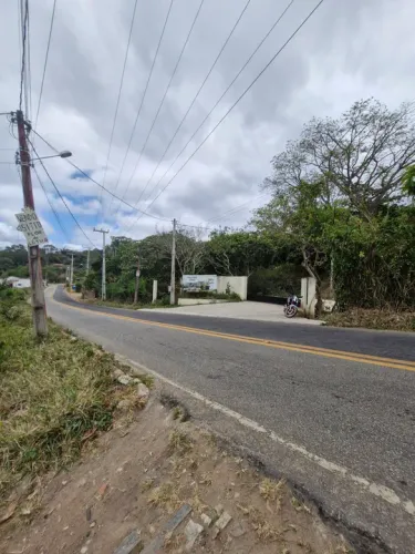 TERRENO PARCELADO NA SERRA