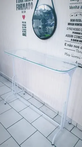 Balcão em vidro Para Loja com Cabideiro